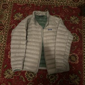 Patagonia Mens Light Gray Puffer Jacket